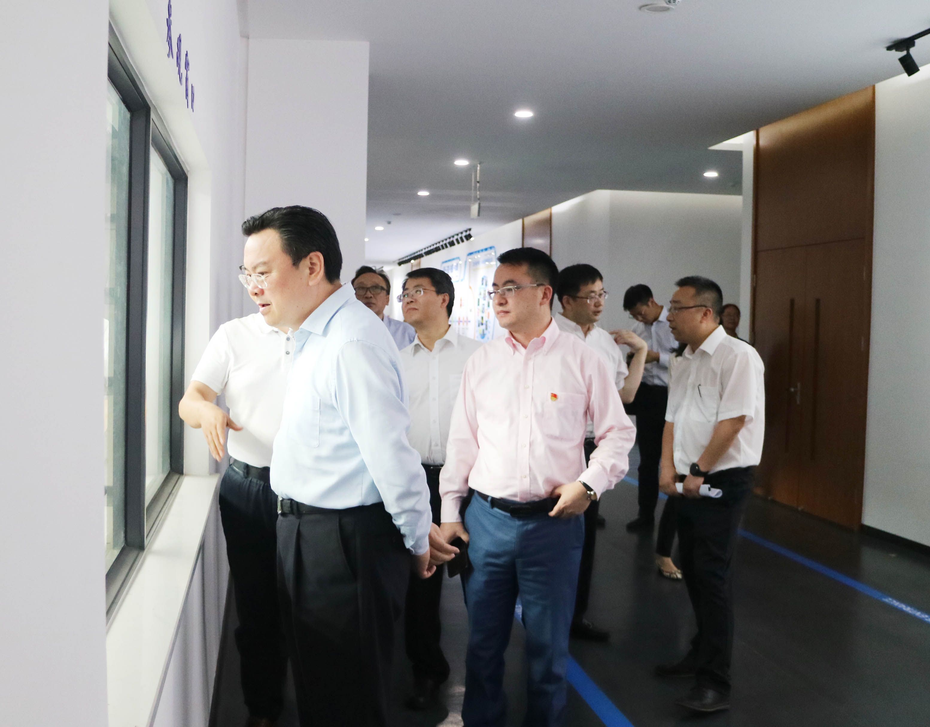 蘇州高新區黨工委書記方文浜一行蒞臨通錦調研指導 蘇州高新區黨工委書記方文浜一行蒞臨通錦調研指導