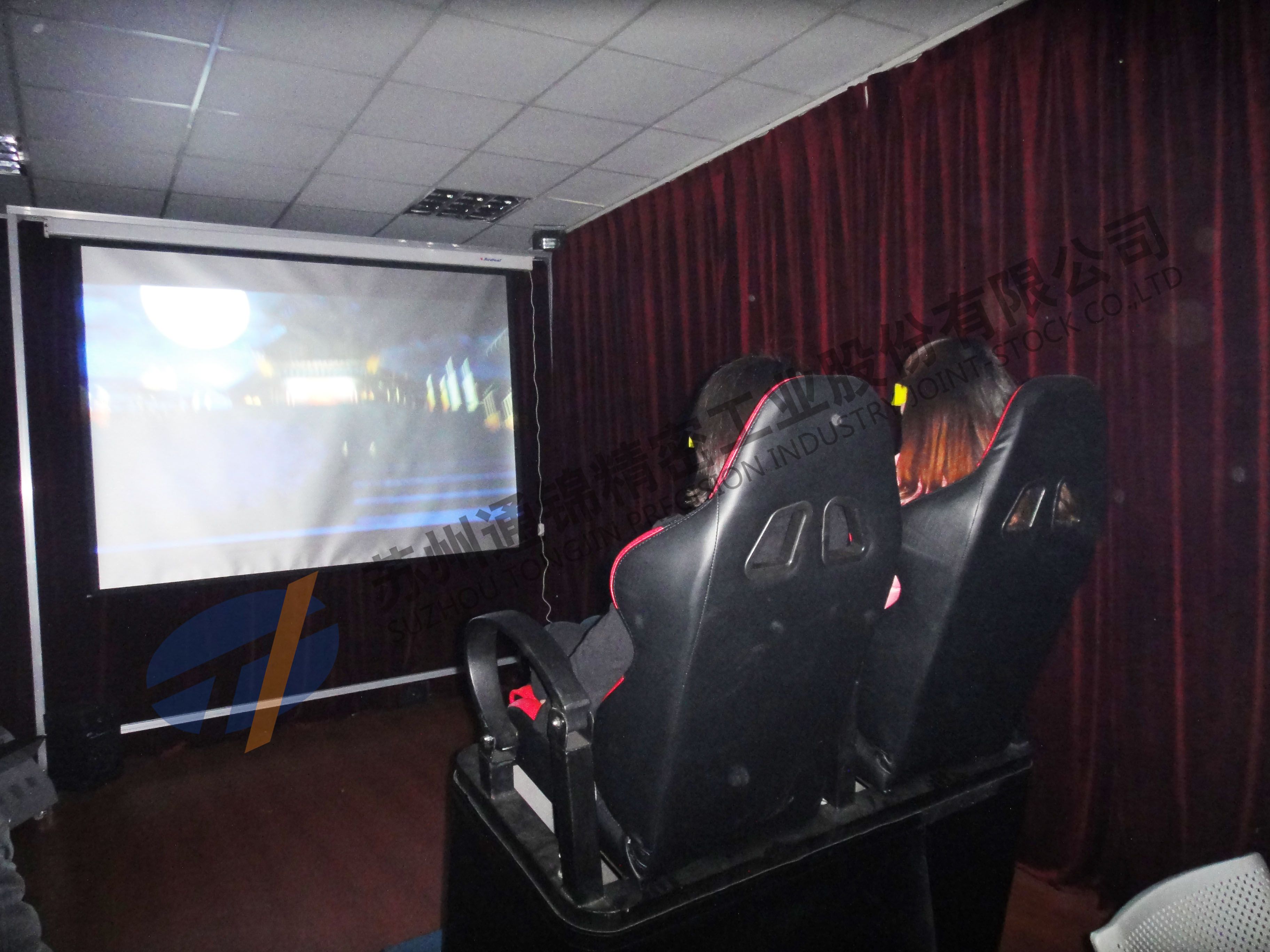 奇妙動感影院座椅離不開伺服電動缸技術