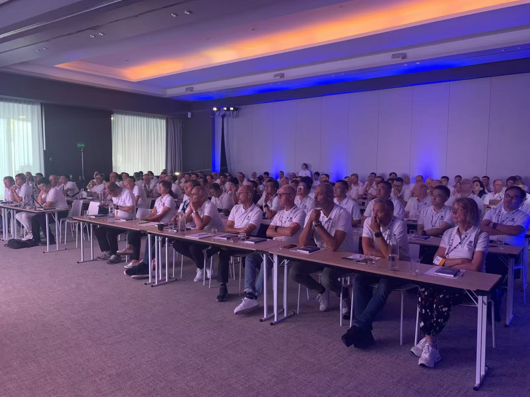 國(guó)際新聞 | 總經(jīng)理程先鋒應(yīng)邀參加合作伙伴APEX2024巴塞羅那全球年會(huì)